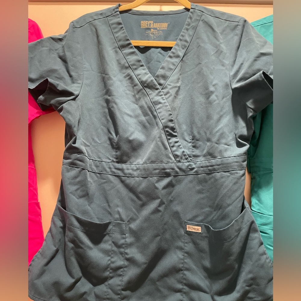 Grey Anatomy by barco scrub top 3-Pocket Modern Fit Mock Wrap Scrub Top
